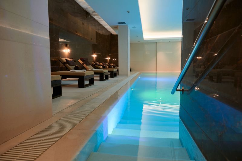 Luxury Bath Area